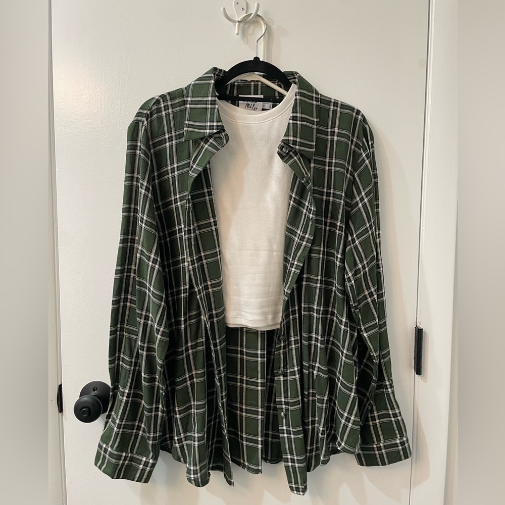 Green Princess Polly flannel. Size 12.